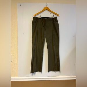 Express Design Studio Stylist Pants Women’s Olive Brown Flare Leg Dress/Casual‎